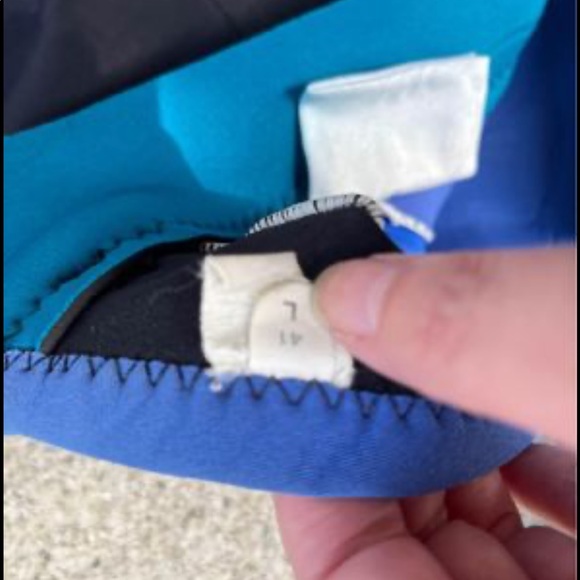 Used Aleeda Wetsuit - Picture 5 of 6